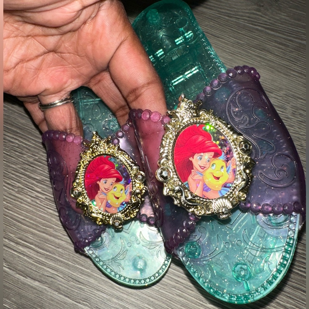 Disney Princess Ariel Girls Dress Up Tiara Crown Shoes Staff Rod Wand Ages 1-4 - Picture 8 of 9